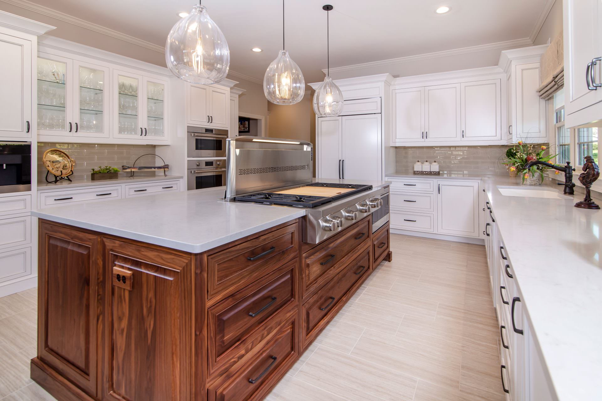 New White Kitchen Cabinets And White Quartz Countertops for Simple Design