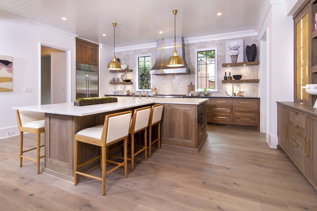 Quarter sawn white oak kitchen with long kitchen island and seating